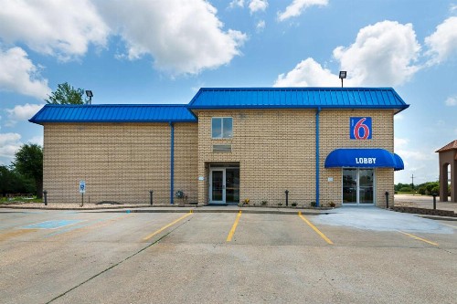 Motel 6-New Iberia LA - image 8