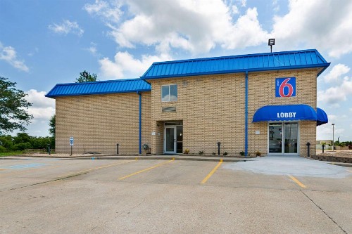 Motel 6-New Iberia LA - image 9