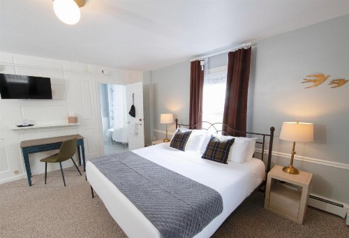 The New London Inn - image 29