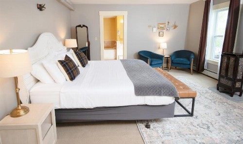 The New London Inn - image 49