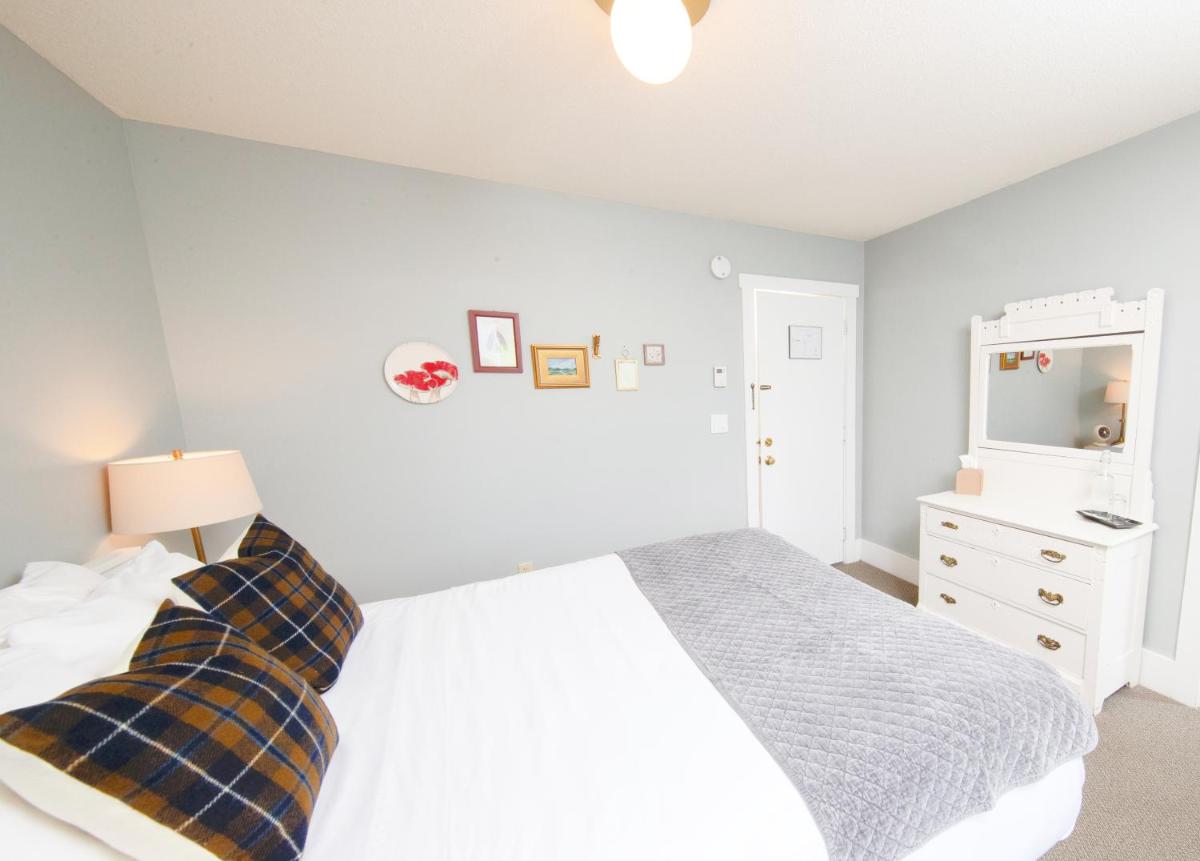The New London Inn - image 6