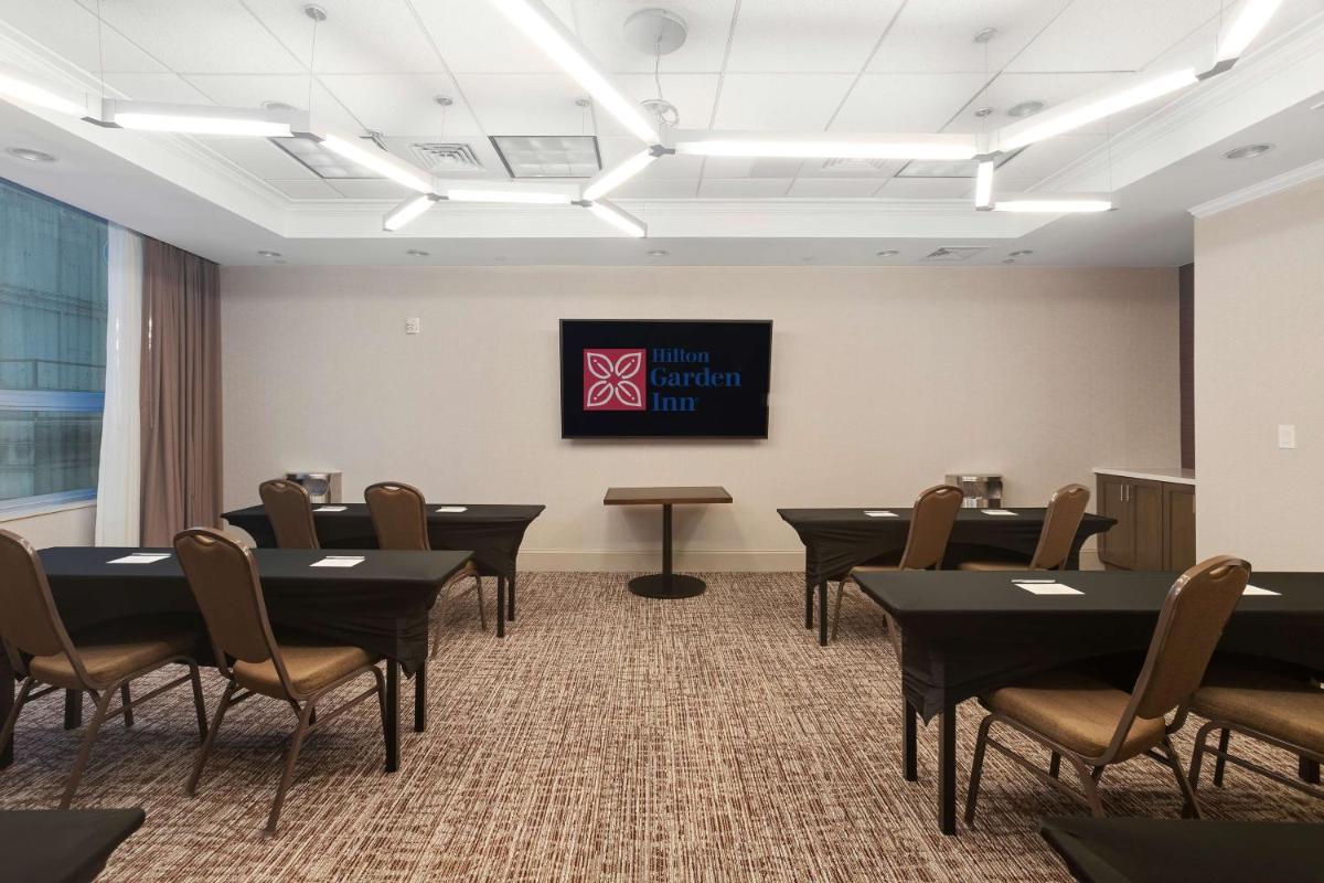 Hilton Garden Inn New Orleans French Quarter/CBD - image 7