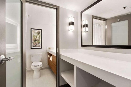 DoubleTree by Hilton New Orleans - image 16