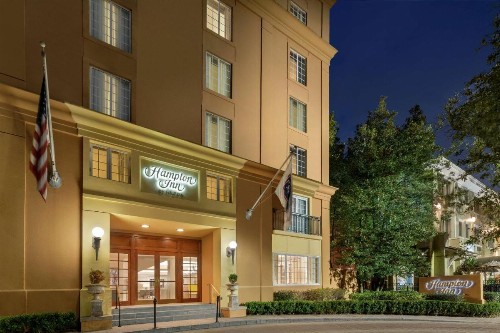 Hampton Inn New Orleans/St.Charles Ave - image 25