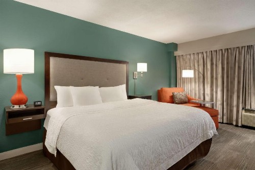 Hampton Inn New Orleans/St.Charles Ave - image 4