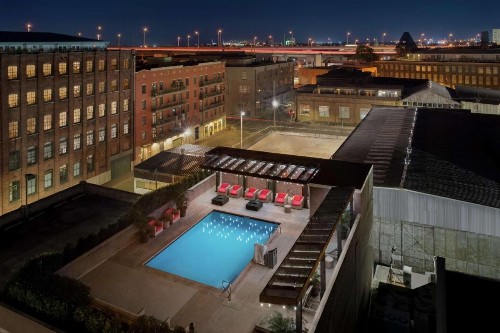 Hilton Garden Inn New Orleans Convention Center - image 2