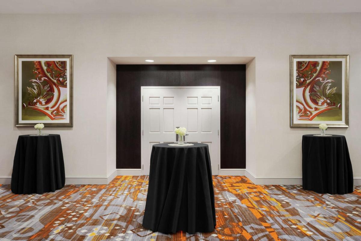 Hilton Garden Inn New Orleans Convention Center - image 5