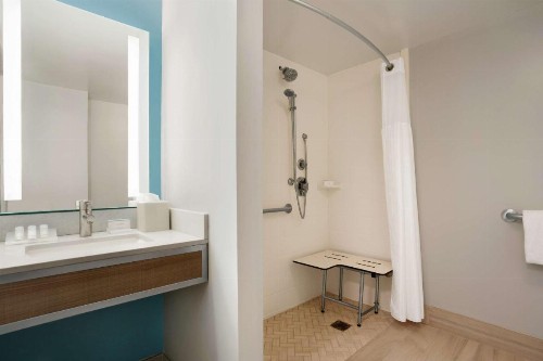 Hilton Garden Inn New Orleans Convention Center - image 7