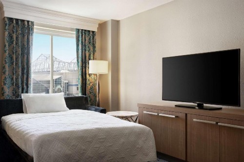 Hilton Garden Inn New Orleans Convention Center - image 9