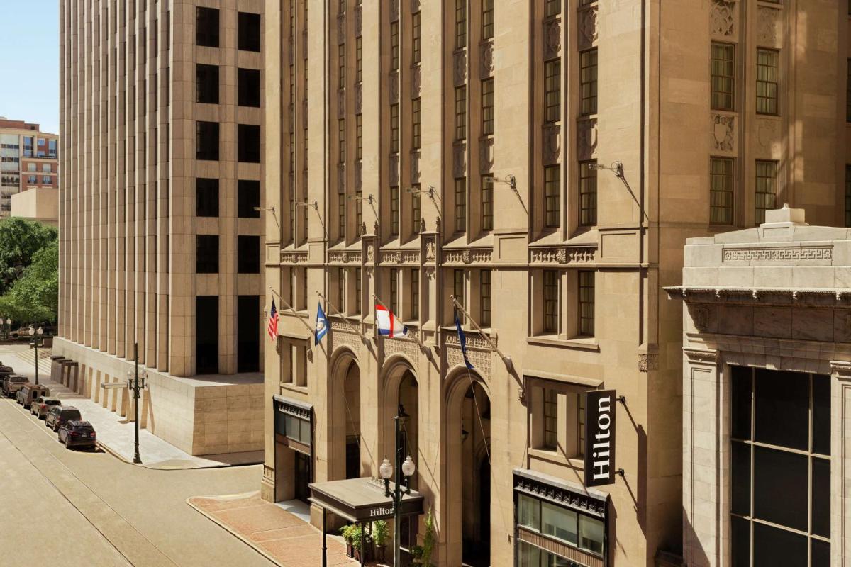 Hilton New Orleans / St. Charles Avenue - image 2