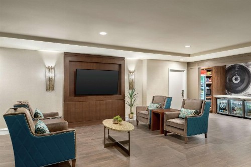 Hampton Inn Downtown / French Quarter Area - image 3