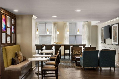 Hampton Inn Downtown / French Quarter Area - image 8