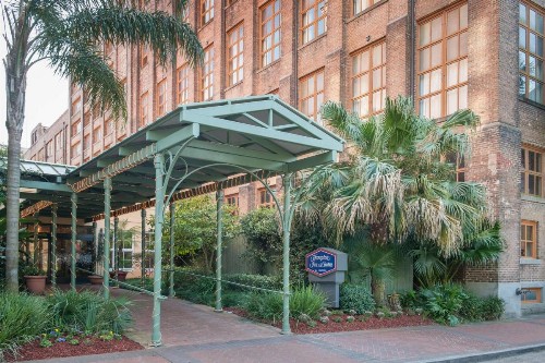 Hampton Inn and Suites New Orleans Convention Center - image 1