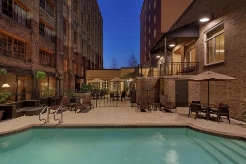Hampton Inn and Suites New Orleans Convention Center - image 5