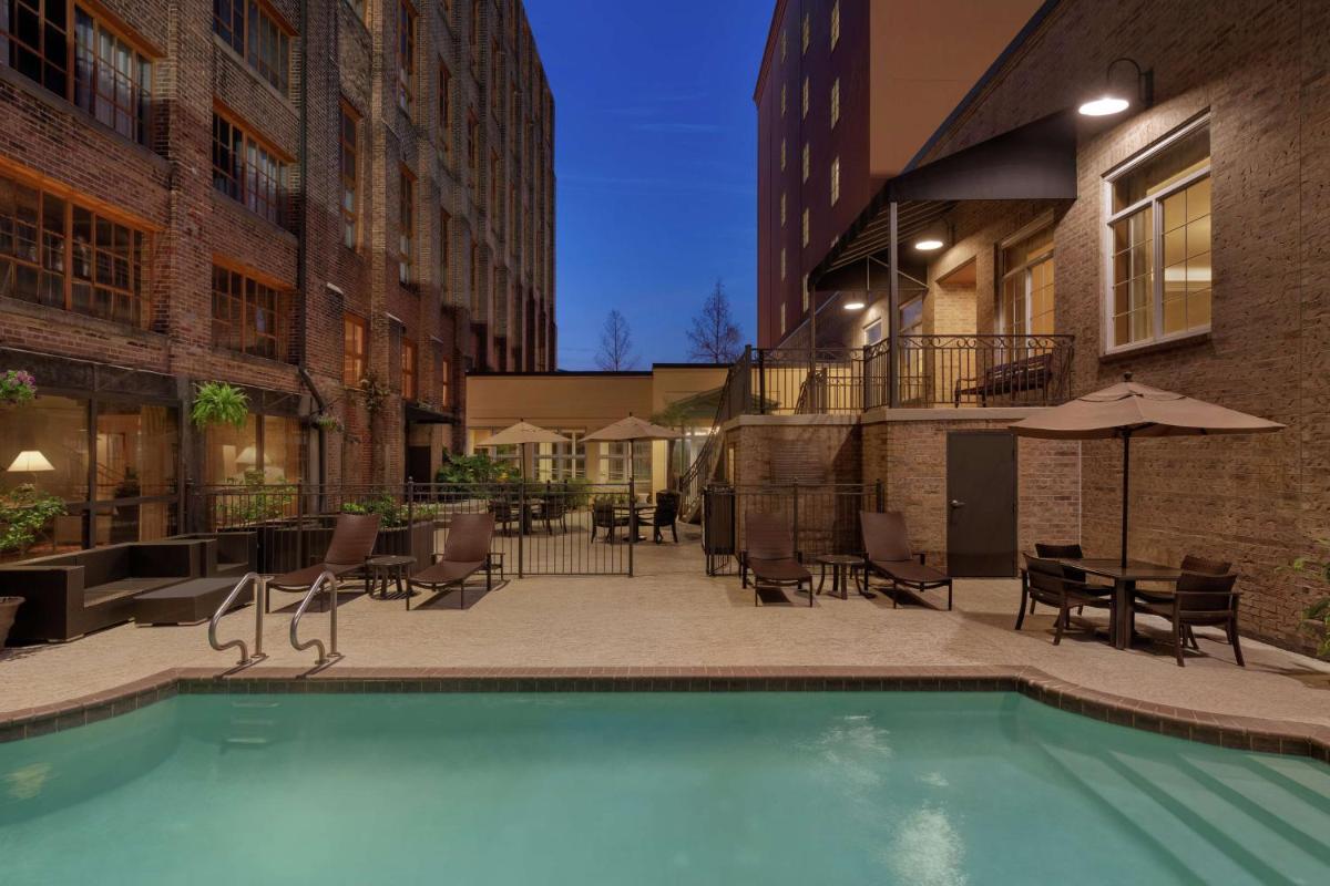 Hampton Inn and Suites New Orleans Convention Center - image 5