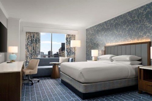Hilton New Orleans Riverside - image 25