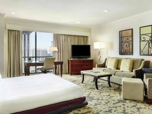 Hilton New Orleans Riverside - image 27