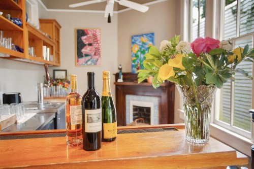 Maison Perrier Bed & Breakfast - image 12