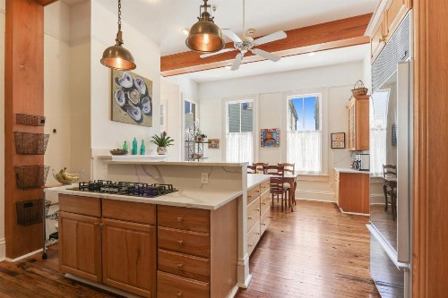 Maison Perrier Bed & Breakfast - image 14