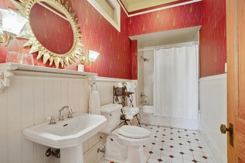 Maison Perrier Bed & Breakfast - image 37