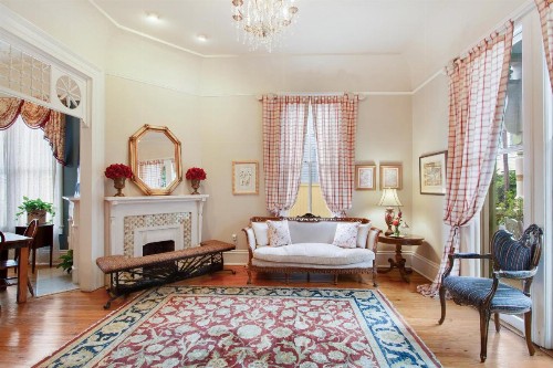Maison Perrier Bed & Breakfast - image 44