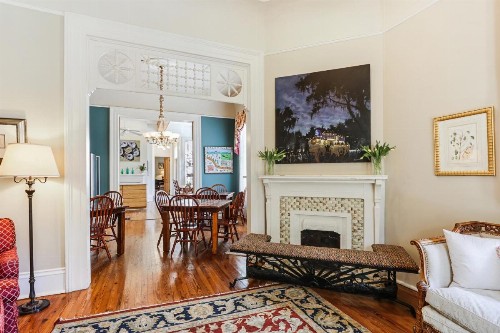 Maison Perrier Bed & Breakfast - image 7