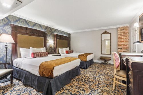 Place D'Armes Hotel - image 10