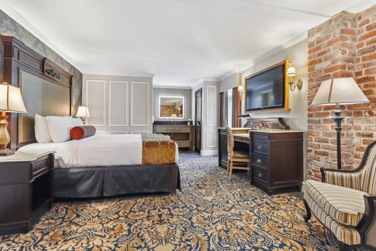 Place D'Armes Hotel - image 3