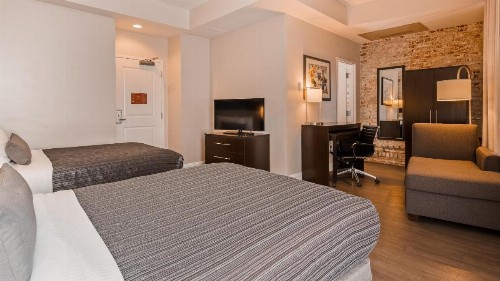 Best Western Plus St. Christopher Hotel - image 15