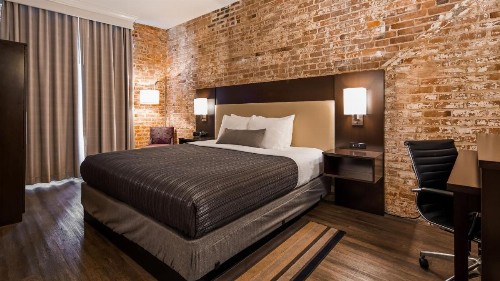Best Western Plus St. Christopher Hotel - image 16