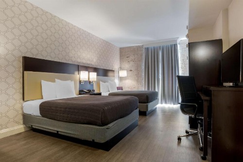 Best Western Plus St. Christopher Hotel - image 18