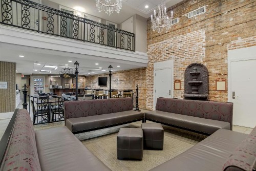 Best Western Plus St. Christopher Hotel - image 20