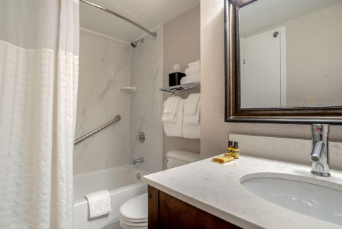 Best Western Plus St. Christopher Hotel - image 46