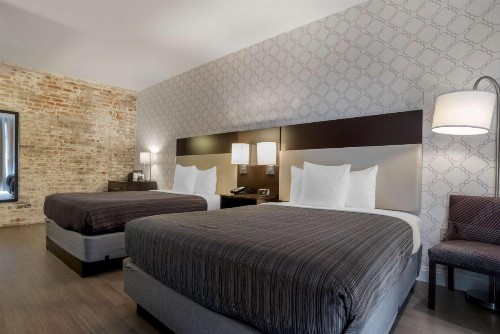 Best Western Plus St. Christopher Hotel - image 7