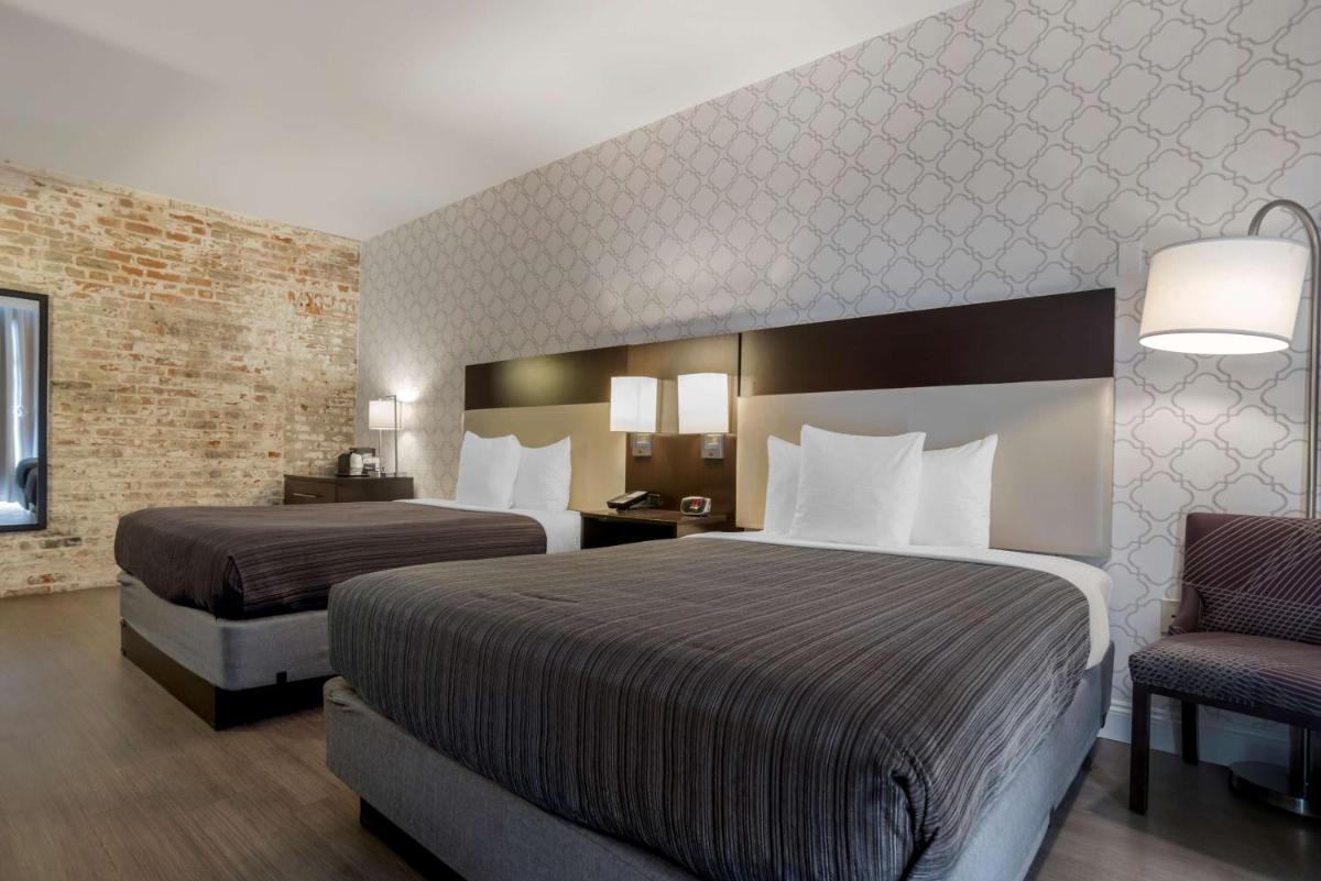 Best Western Plus St. Christopher Hotel - image 7