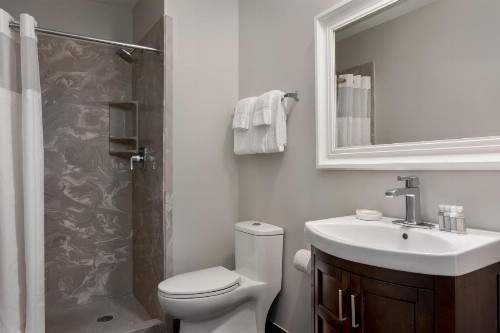 Chateau Hotel - image 11