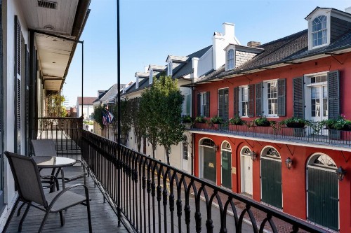 Chateau Hotel - image 12
