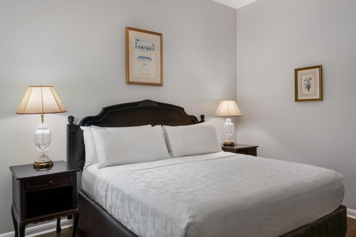 Chateau Hotel - image 5
