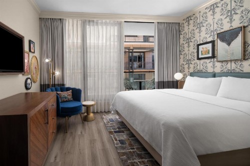 Royal St. Charles Hotel - image 14