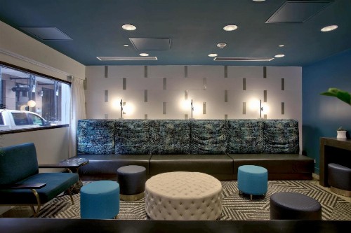 Royal St. Charles Hotel - image 2