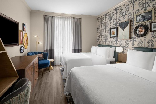 Royal St. Charles Hotel - image 29