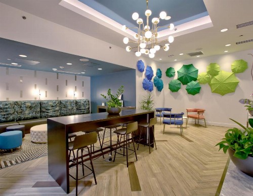 Royal St. Charles Hotel - image 30