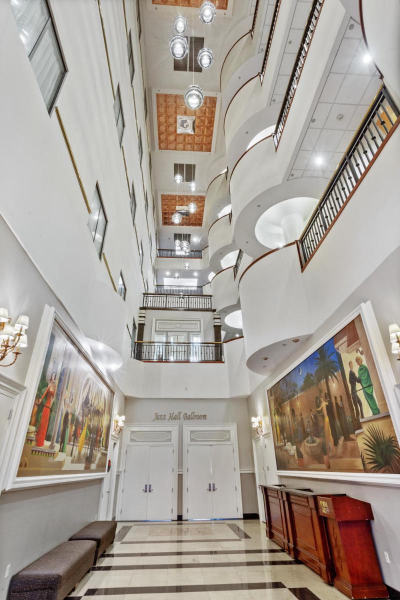 Wyndham Garden Baronne Plaza - image 7