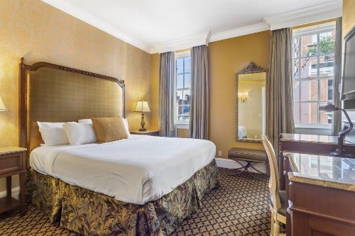 Lafayette Hotel - image 26