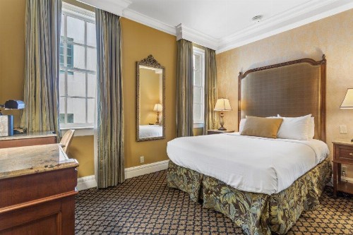 Lafayette Hotel - image 28