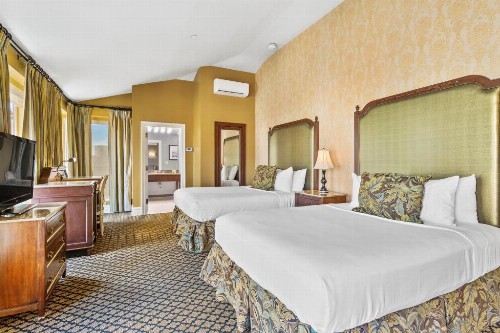 Lafayette Hotel - image 31