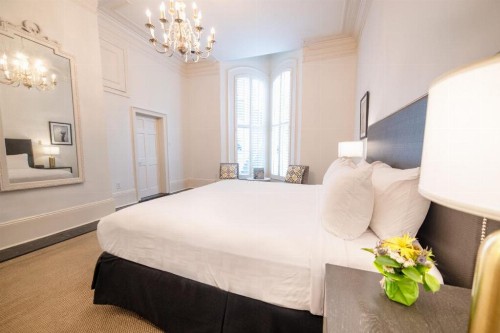 Melrose Mansion Suites - image 11