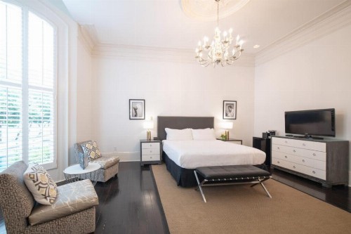 Melrose Mansion Suites - image 13