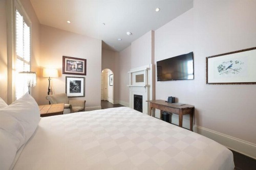 Melrose Mansion Suites - image 21