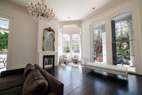 Melrose Mansion Suites - image 4